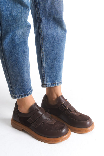 Kadın Varis Ayakkabısı – Süet Detaylı Çift Bant Model V105080 | Handarte × Dr. Mery