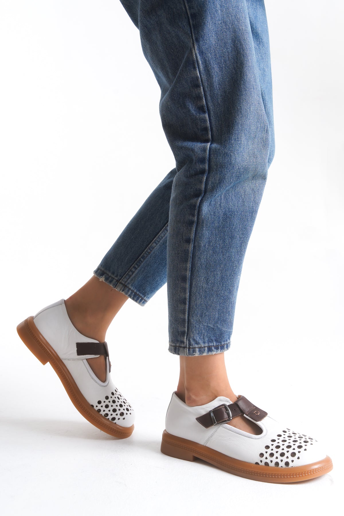 Kadın Varis Ayakkabısı – Delikli Tokalı Model V105120 | Handarte × Dr. Mery