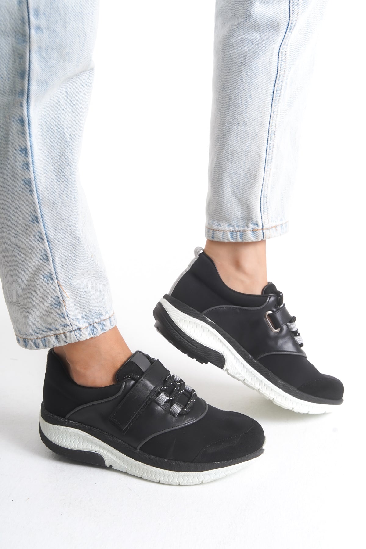 Kadın Varis Ayakkabısı – Bağcıklı Comfort Sneaker Model 106000 | Handarte × Dr. Mery