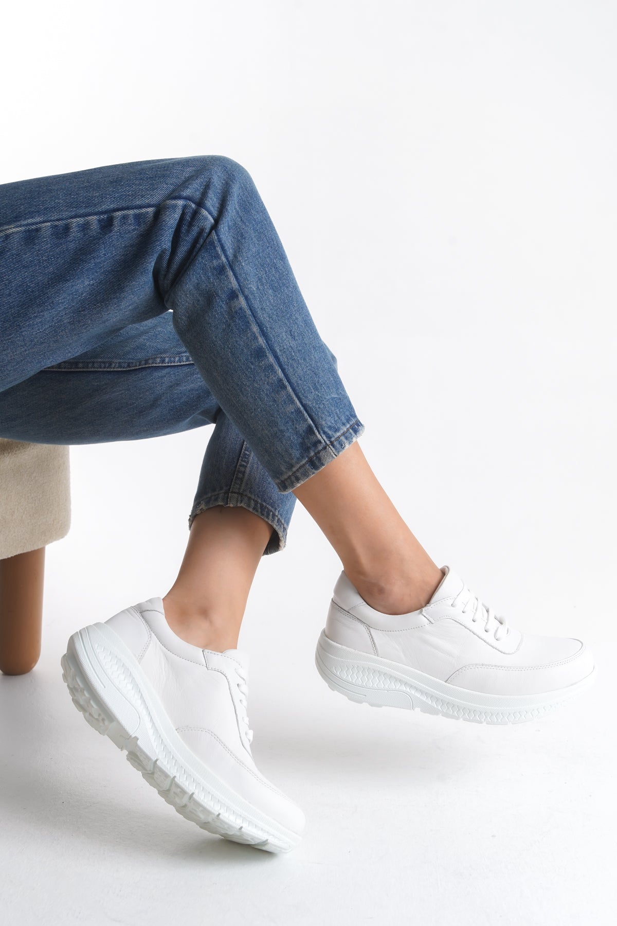 Kadın Varis Ayakkabısı – Hakiki Deri Comfort Sneaker Model 106050 | Handarte × Dr. Mery